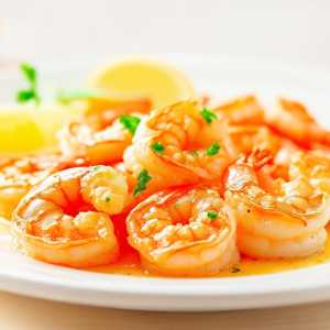 Garlic Butter Shrimp Skillet