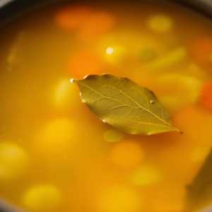 Bay Leaf Infused Chicken Broth